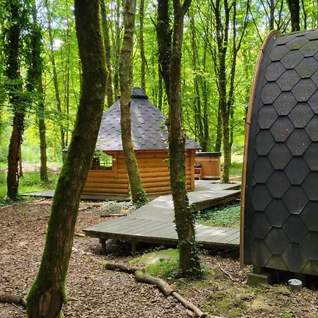Le Domaine Insolite De Broceliande Chalé Paimpont