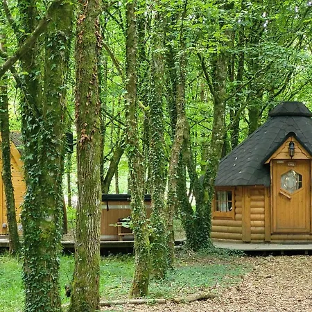 Chalé Le Domaine Insolite De Broceliande