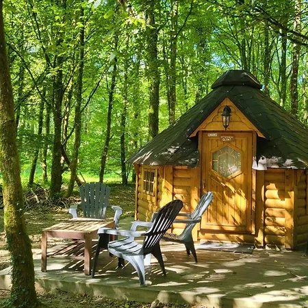 Le Domaine Insolite De Broceliande Chalé