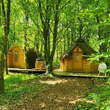 Le Domaine Insolite De Broceliande Chalé *