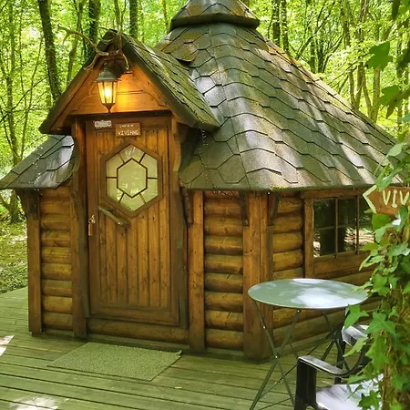 Le Domaine Insolite De Broceliande