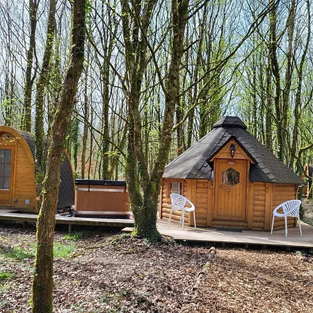 Le Domaine Insolite De Broceliande
