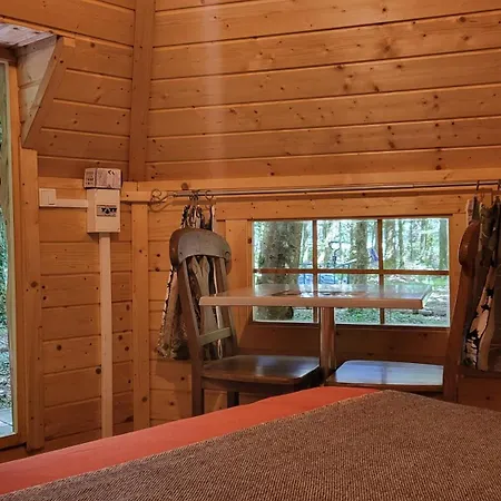 Chalet Le Domaine Insolite De Broceliande *